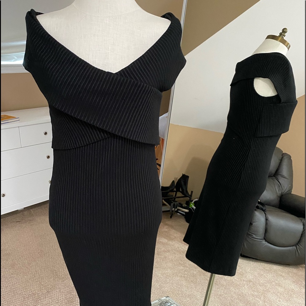 Adorable off the shoulder easy to wear